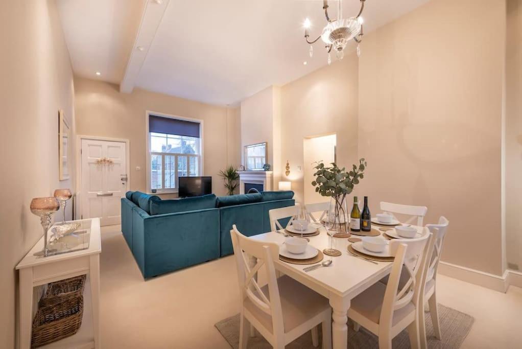 Choristers Mews: Luxury Cottage A Stones Throw From The Cathedral! Lincoln Exterior foto